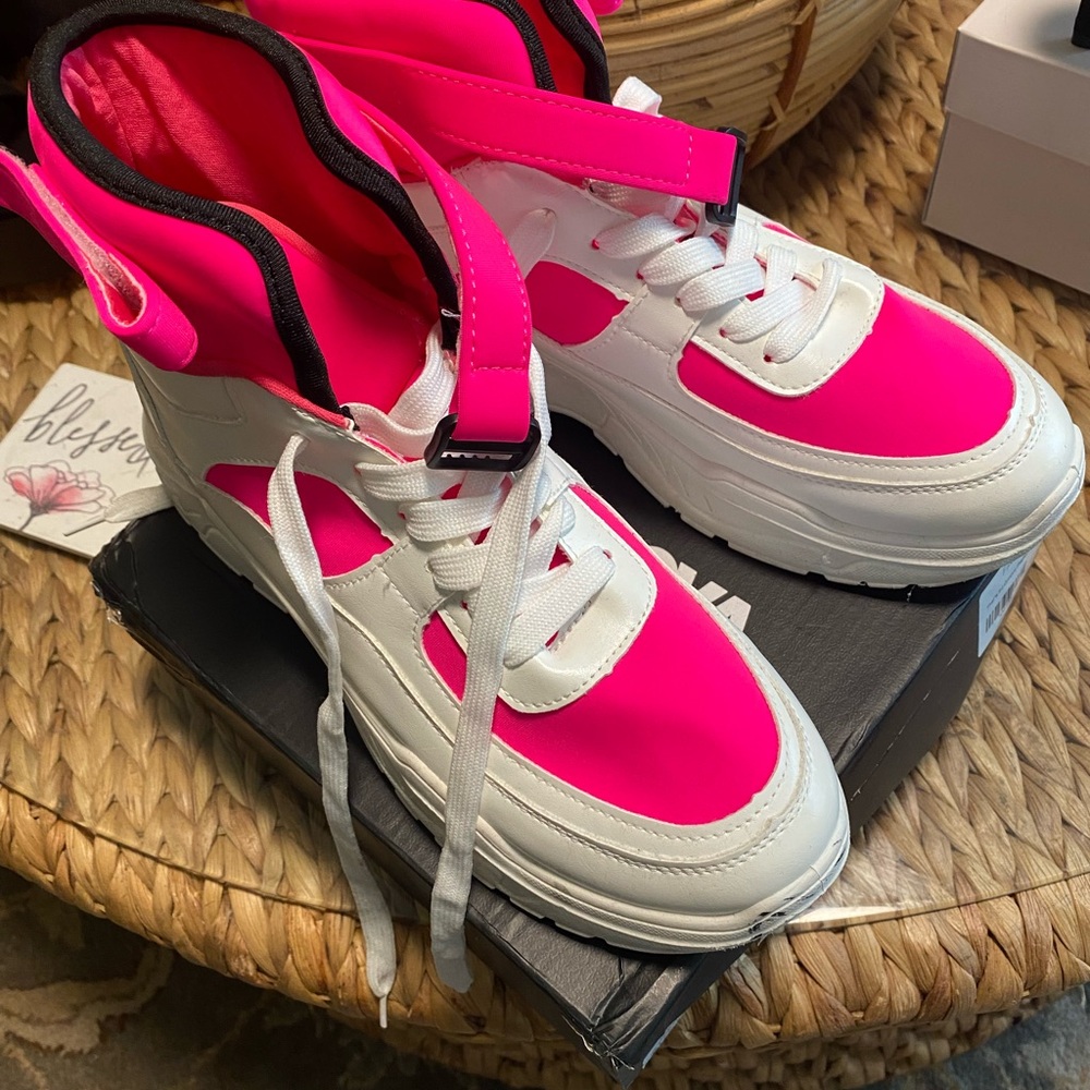 Cape Robbin high top sneakers